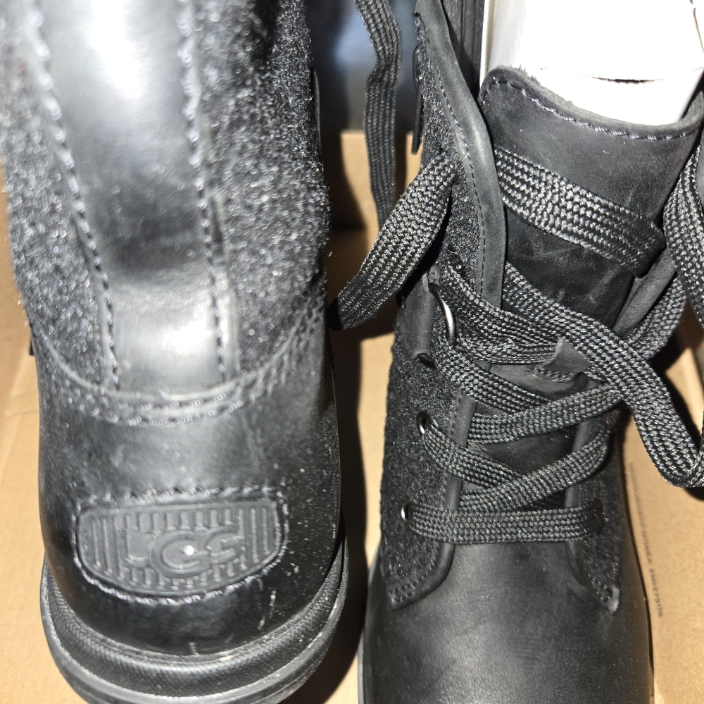Boots - Picture 5 of 5